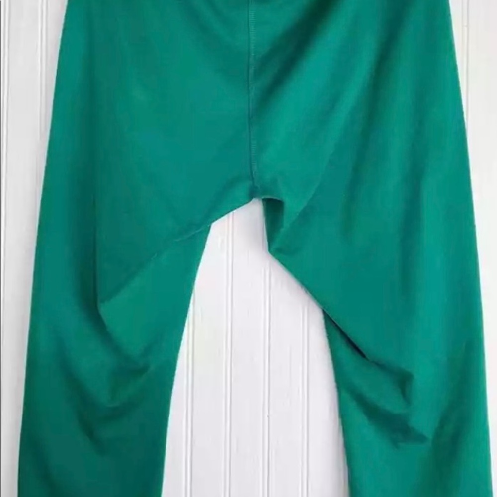 The Northface Women’s Hatha crop legging, worn onc - Picture 4 of 6